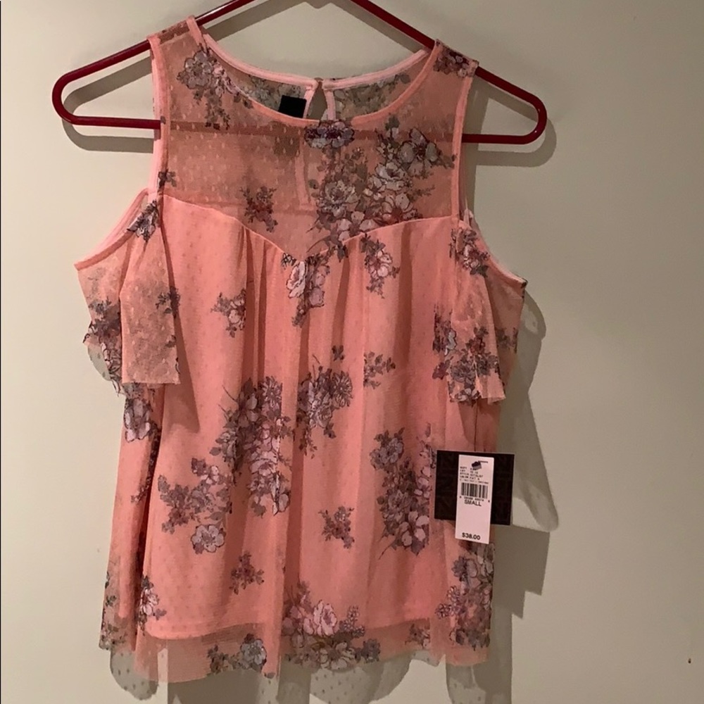 Cold shoulder top